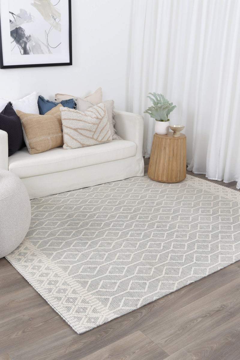 Wamberal Lattice Light Grey Wool Rug