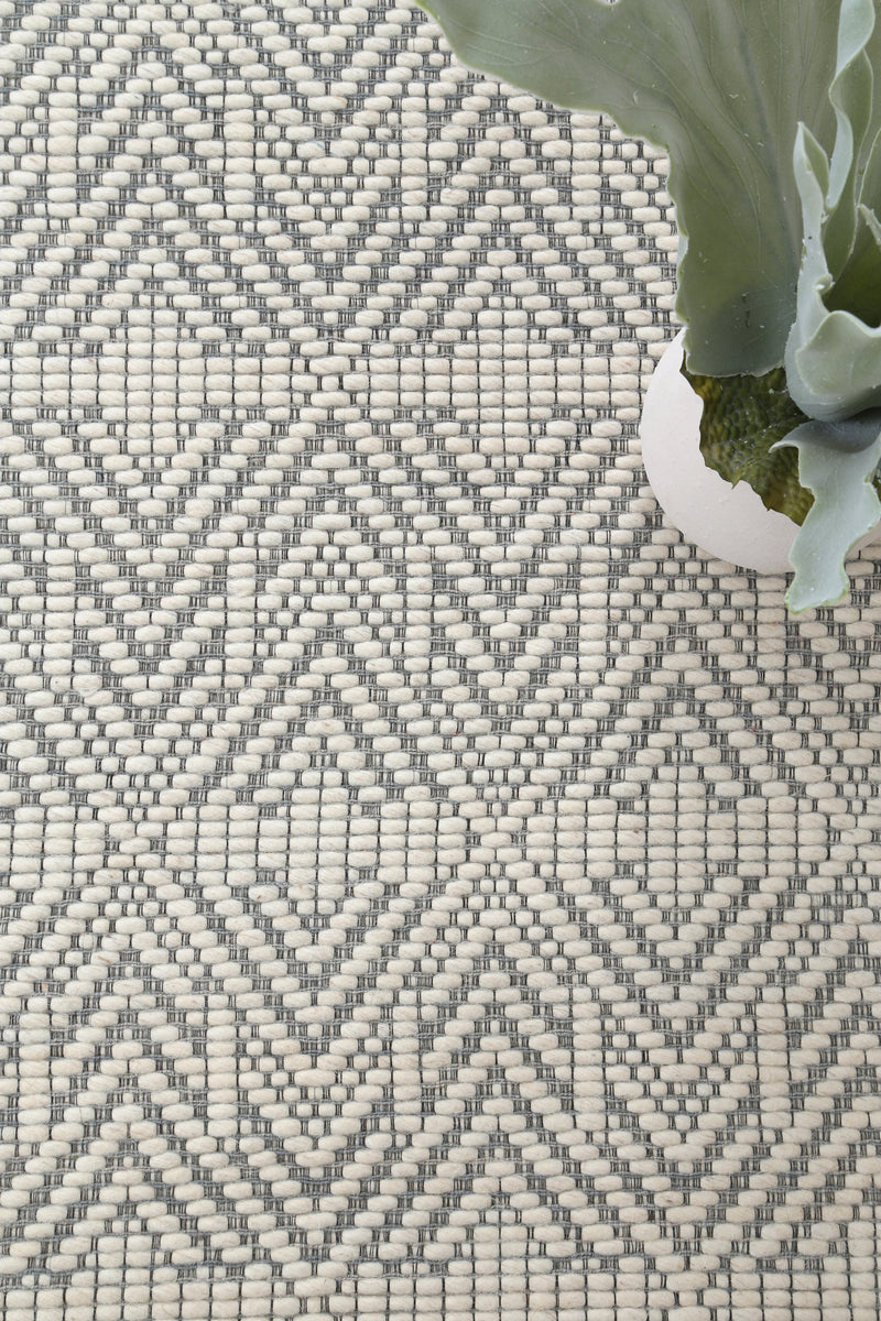 Wamberal Chevron Light Grey Wool Rug