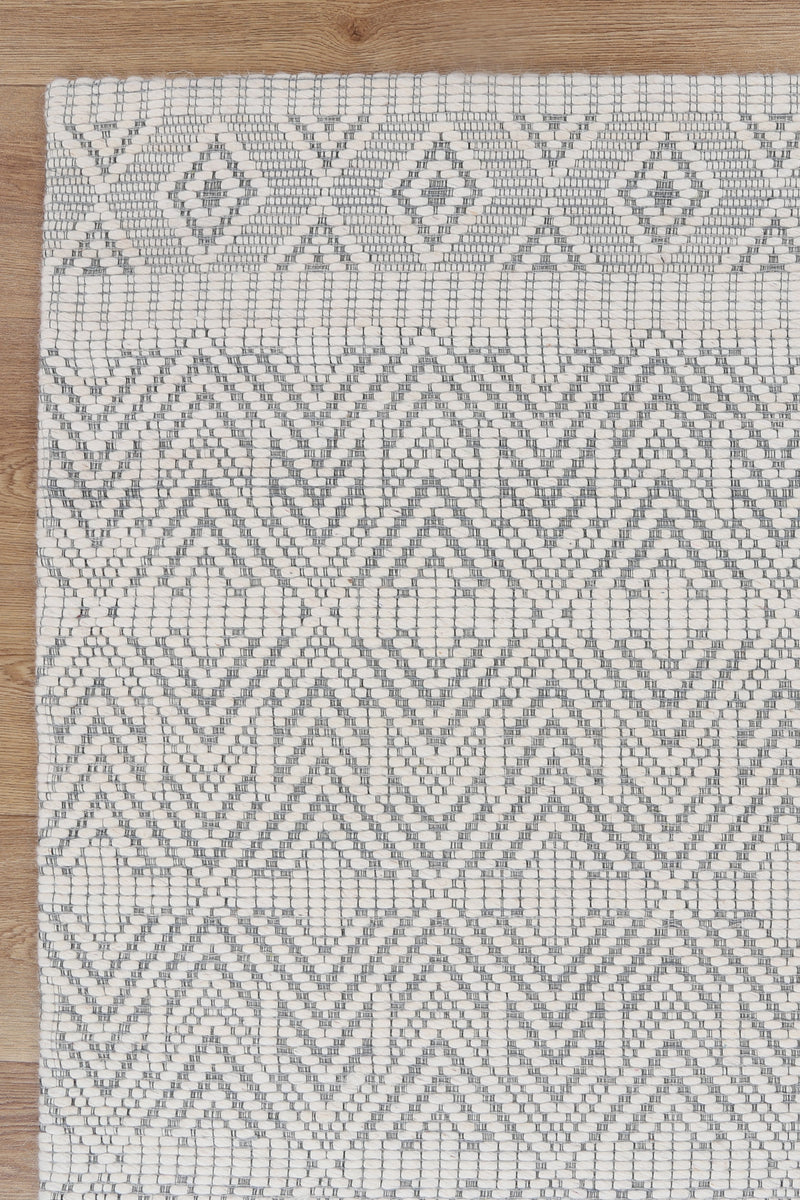 Wamberal Chevron Light Grey Wool Rug