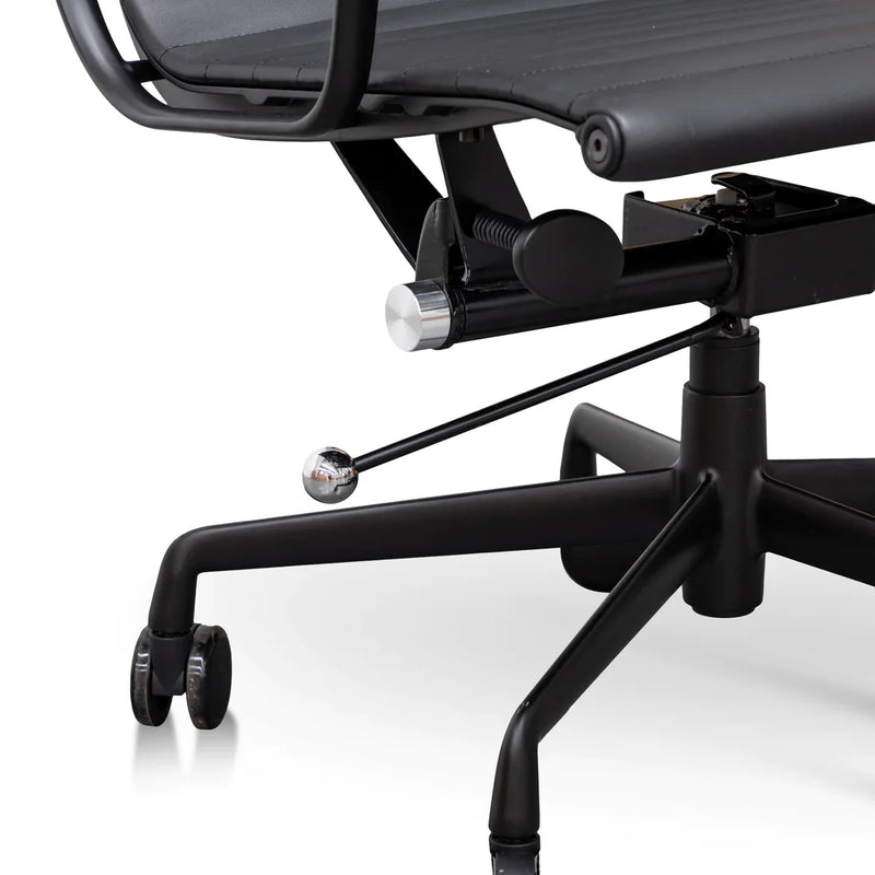 Calibre COC2970-YS - Executive Leather Office Chair - Full Black