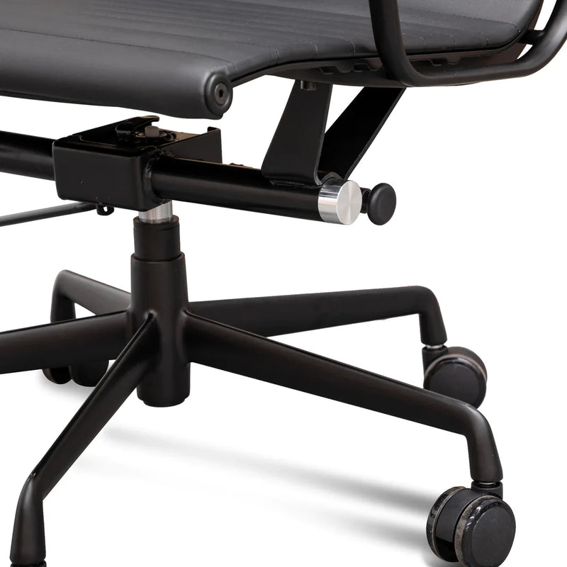 Calibre COC2970-YS - Executive Leather Office Chair - Full Black