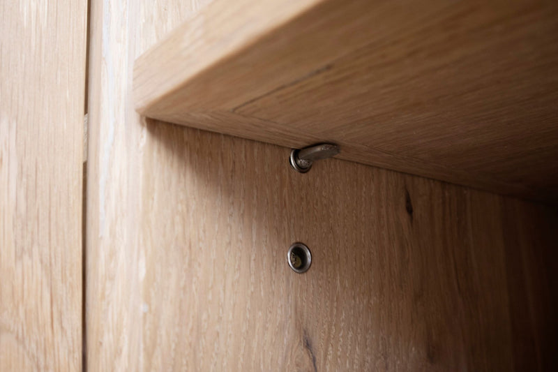 Indigo Entertainment Unit – Three Door