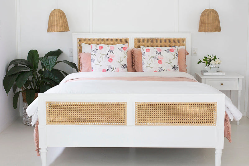 Hampton Cane Bed – Double – White