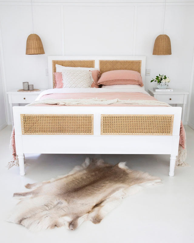 Hampton Cane Bed – Double – White