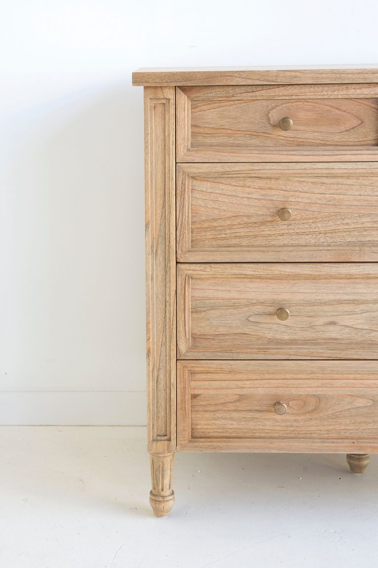 Hampton Dresser – 5 Drawer – Weathered Oak