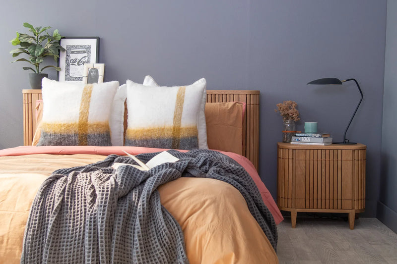 Koppar King Bed Frame With Mini Storage - White Oak