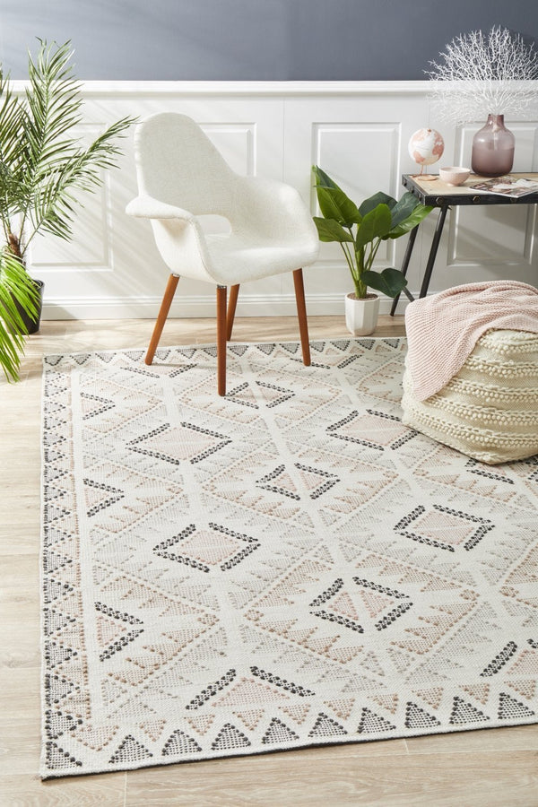 Estella White Peach Rug