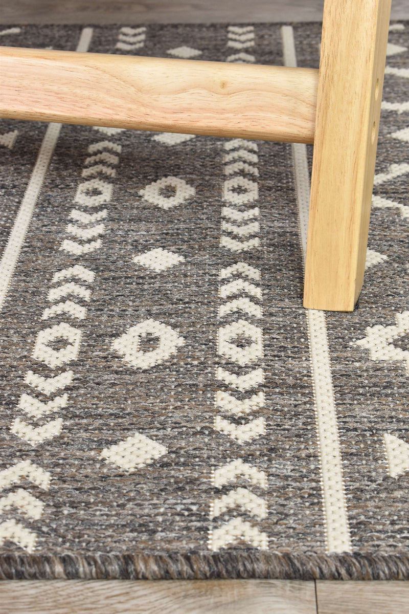 Alaska Brown Rug 3333-W71E
