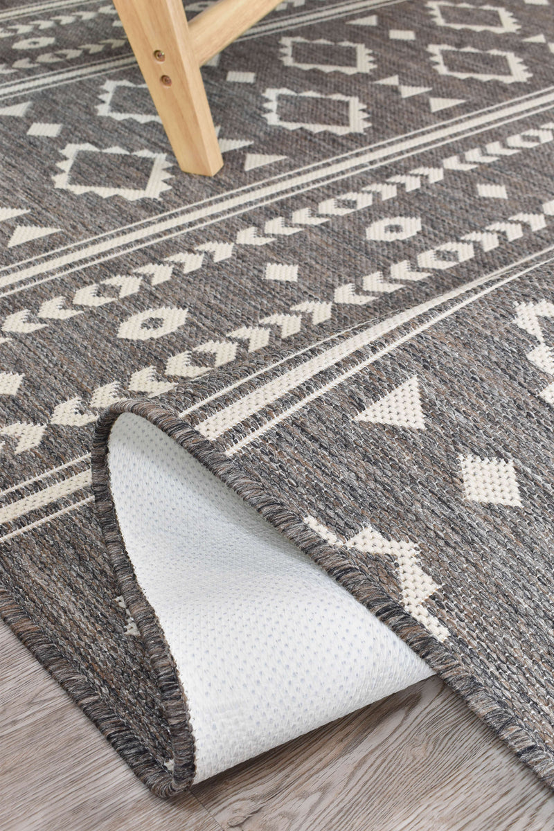 Alaska Brown Rug 3333-W71E