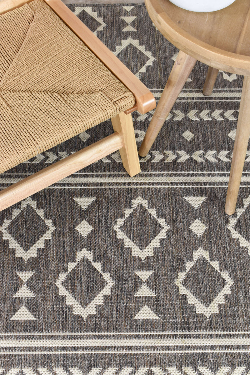 Alaska Brown Rug 3333-W71E