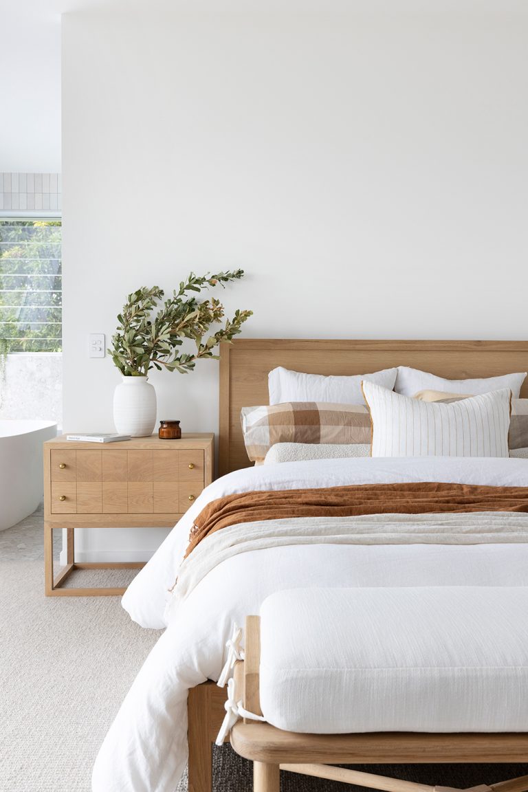 Clover American Oak Bed - Super King