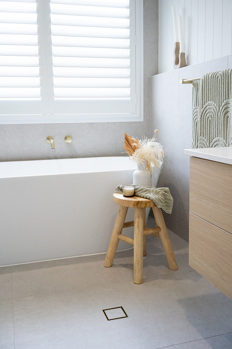 Lucerne Stool