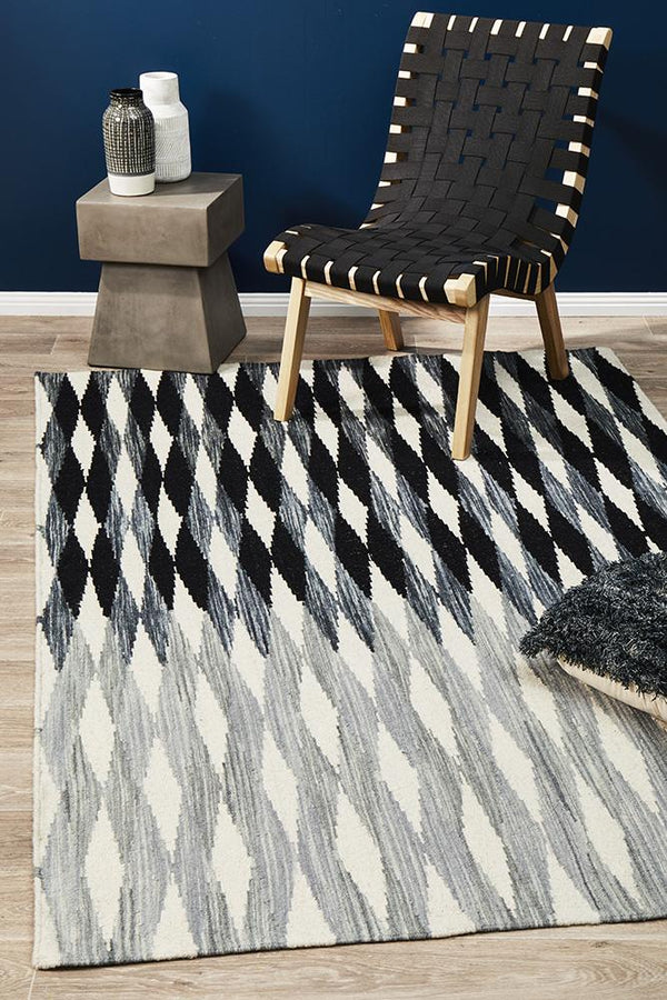 Studio Frida Uber Gradient Rug Black Grey White