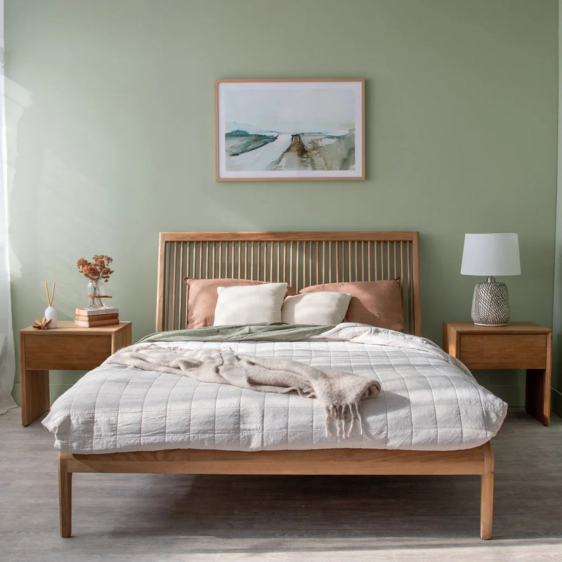 Jodoh Spindle Queen Bed 203 cm - Teak