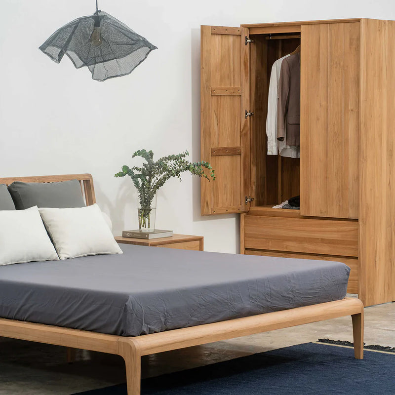 Jodoh Spindle Queen Bed 203 cm - Teak