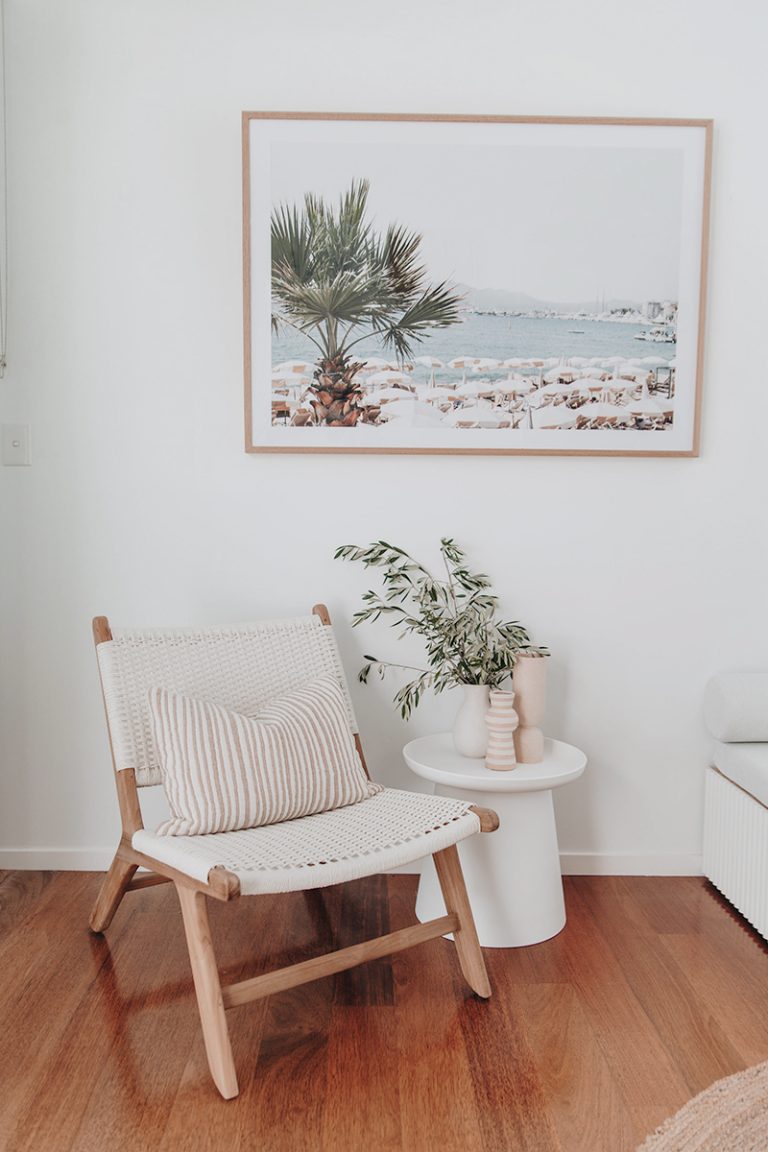 Zane Accent Chair – White